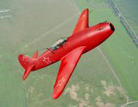 Истребитель Як-15 в полете